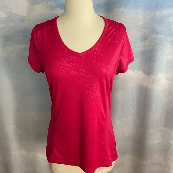 Tek Gear Pink Workout Tee Size Medium - Picture 1 of 5